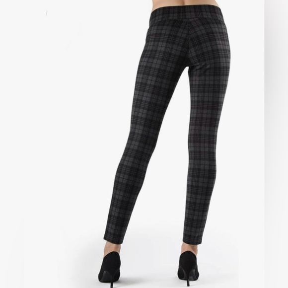 NWT Calvin Klein Women’s Pull On Pants - Picture 3 of 7